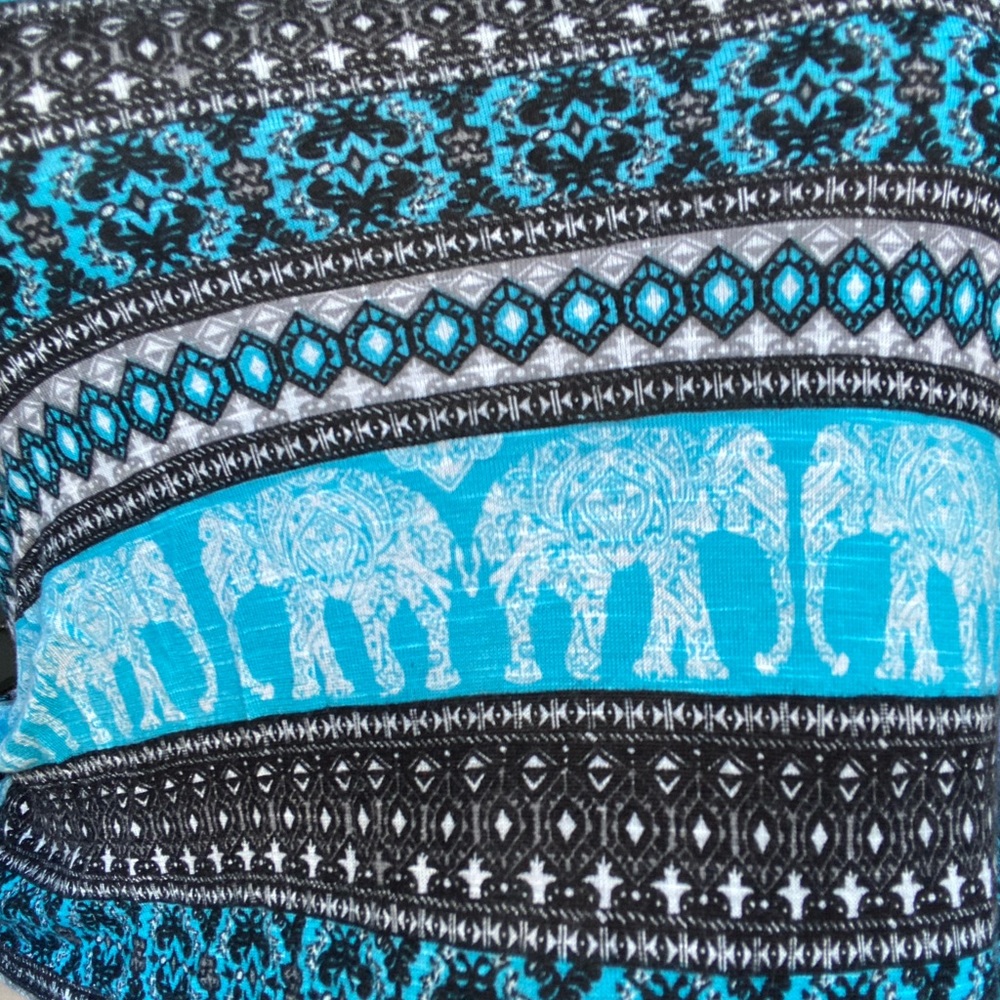 Elephant Design Tank - Picture 2 of 2